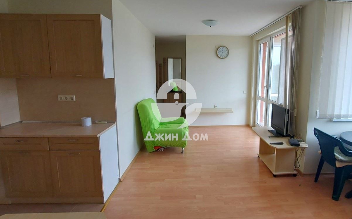 Продава се Двустаен апартамент в к.к. Слънчев бряг - 59 кв.м за 1102 €/кв.м - Снимка #3
