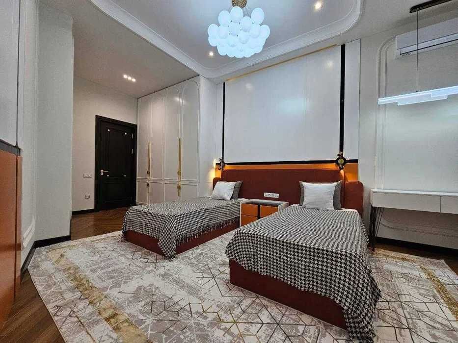 Сдаётся Шикарная 4х ком кв-ра на Ц-1 Жк Centrado!/ ID 06