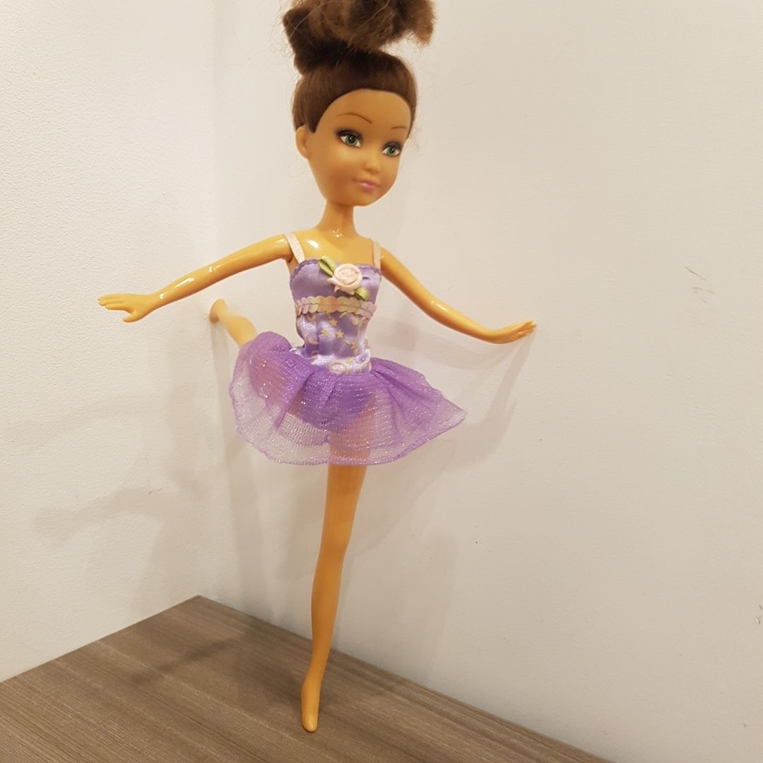 Păpușă  Barbie balerină