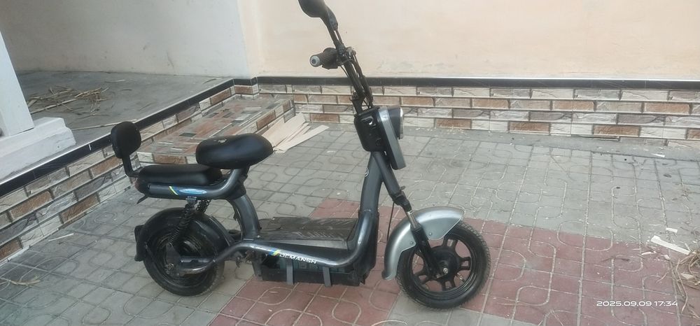 Elektro skuter sotiladi