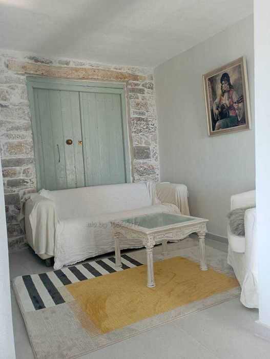 Продавам нова вила  в Никити и Агиос Николаос - ситония