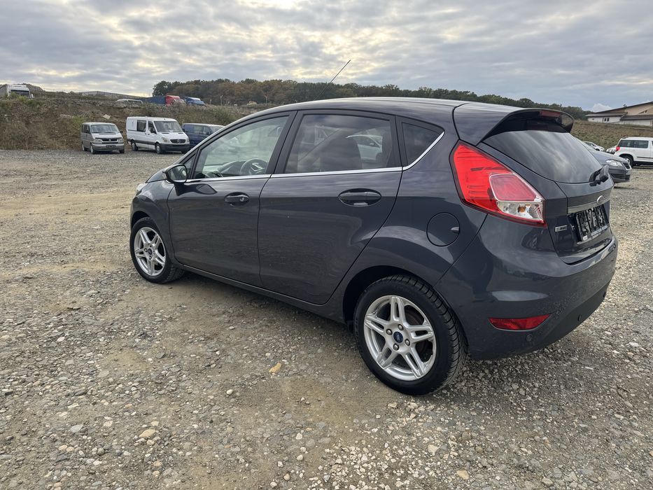 Ford Fiesta 1.6CDTI An:10/2013  4650€ NEG