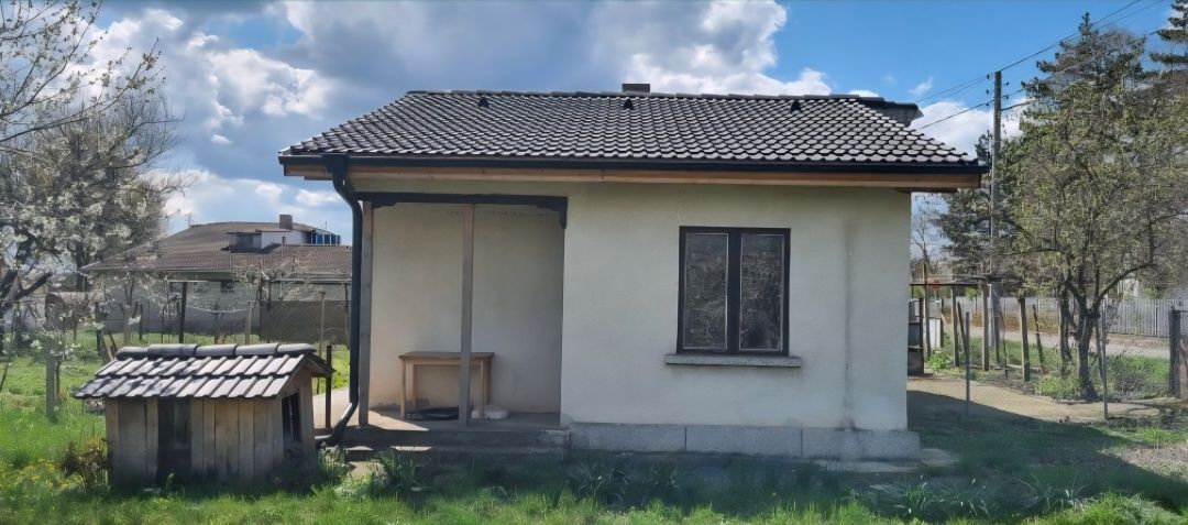 Къща - вила в село Смолница на 9 км от Добрич имот