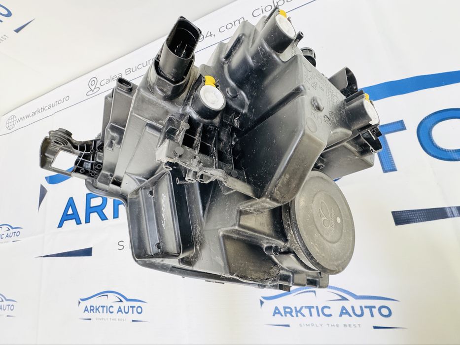 Far dreapta led Skoda Karoq cod 57B941010