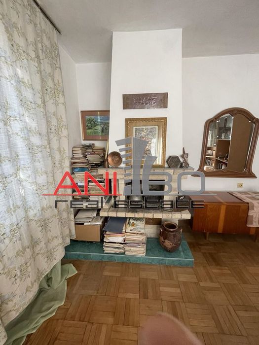 Къща в София, област-с.Гара Елин Пелин площ 120 цена 250000€