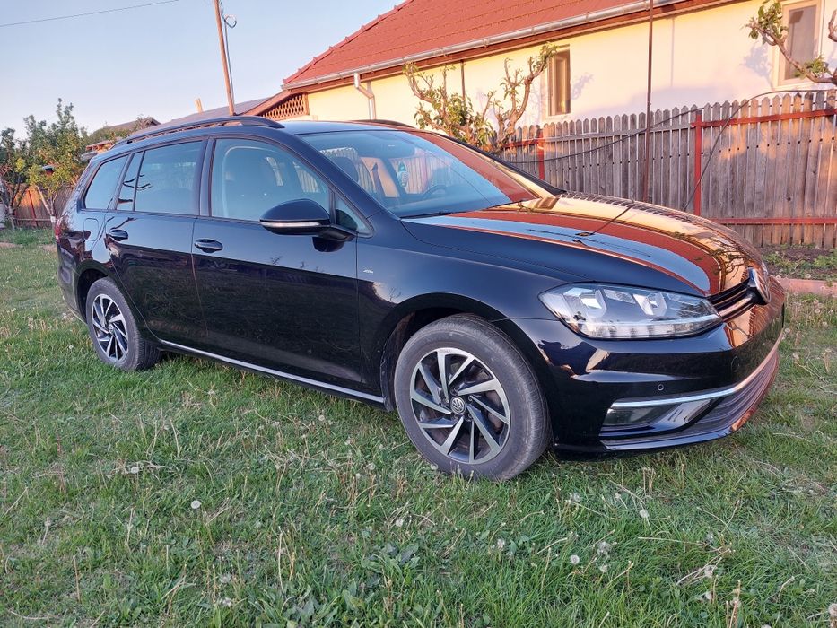 Golf 7 km reali 100 mi recent adus, înmatriculat ful opțion fără piele