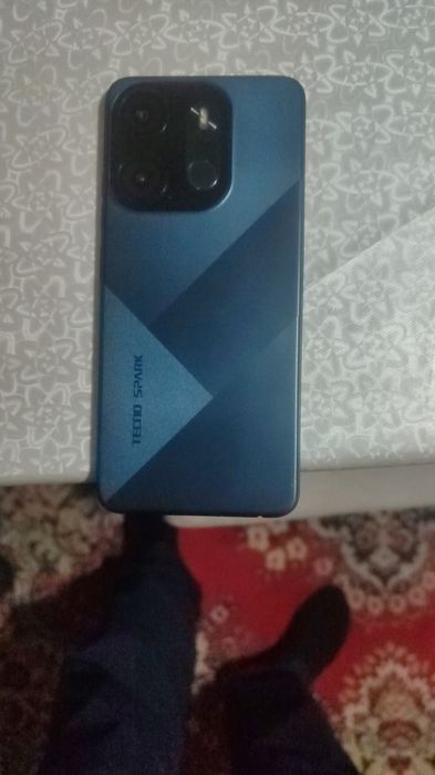 Смартфон tecno spark