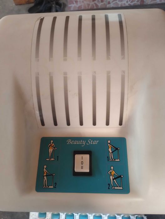 Vând aparat de vibromasaj