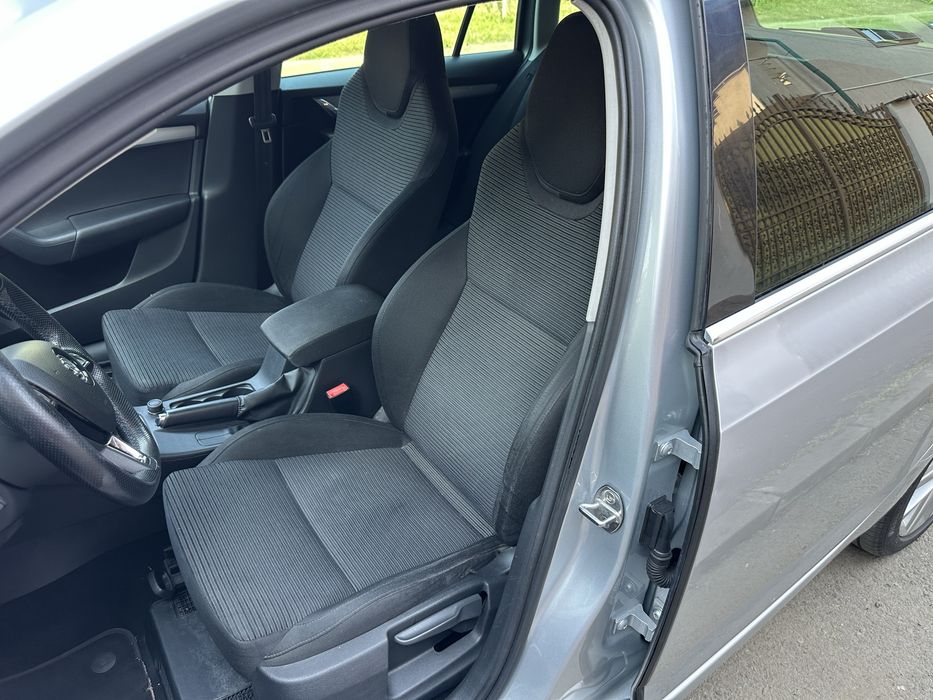 Skoda octavia 2015/1,4 benzina 140cp/ proprietar