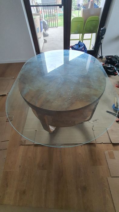 Sticla securizată pentru masa