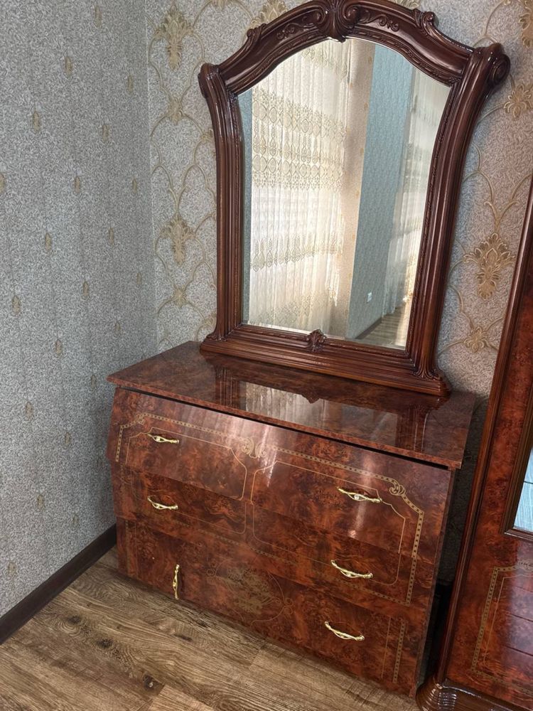 Mebel sotiladi holati yaxshi