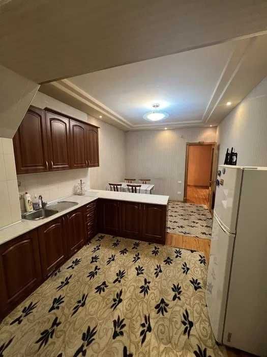 ID 5339 АРЕНДА 4 ком Квартира Shayxontaxur Висол, Генерал узоков