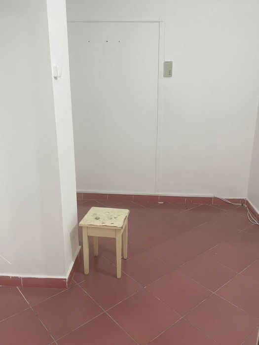 Inchiriez apartament 2 camere metrou Aparatorii Patriei