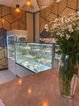 Витрина для десертов холодильник кондитерская витрина