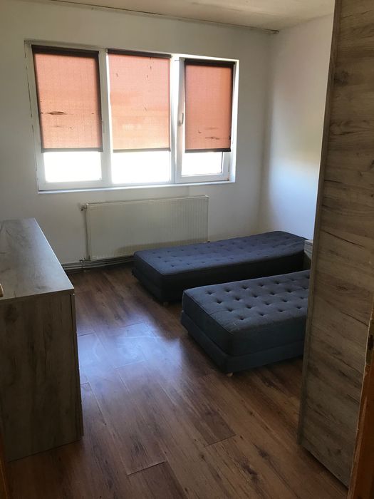 vand apartament 2 camere