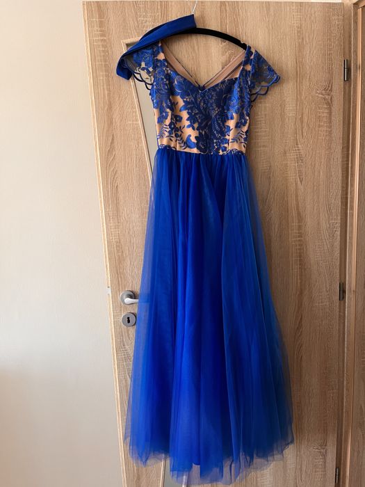 Vand rochie eleganta din tull XS