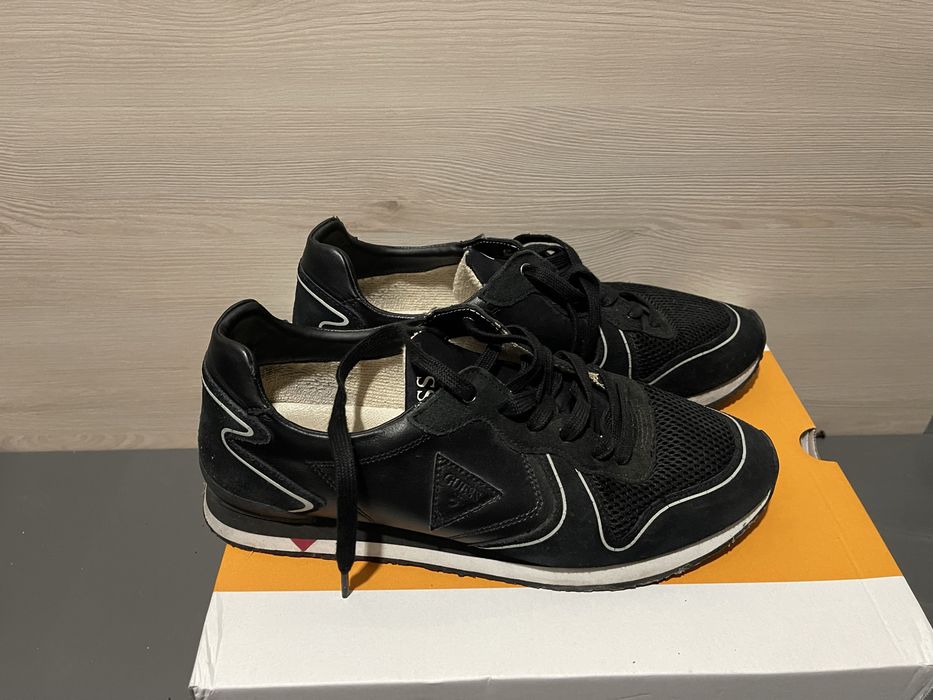 Мъжки обувки Guess