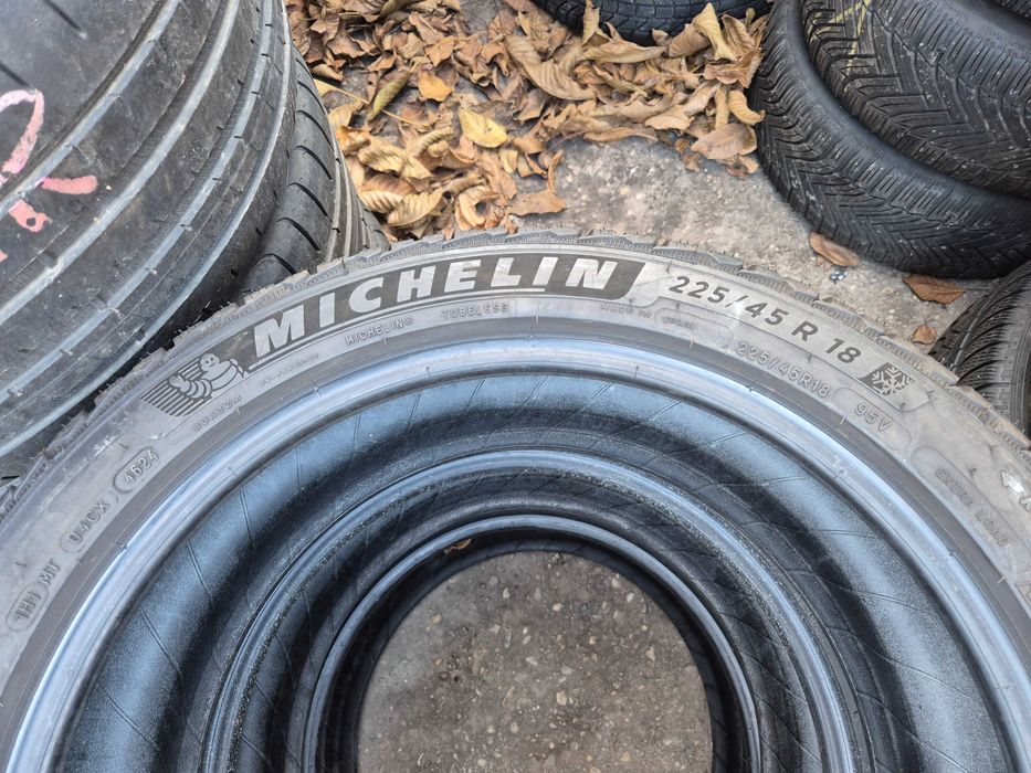 4 Anvelope de IARNA - 225/45/18 - Michelin - Aproape NOI DOT 2024 !