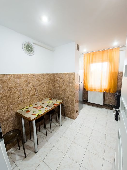 Inchiriez apartament 2 camere Micalaca