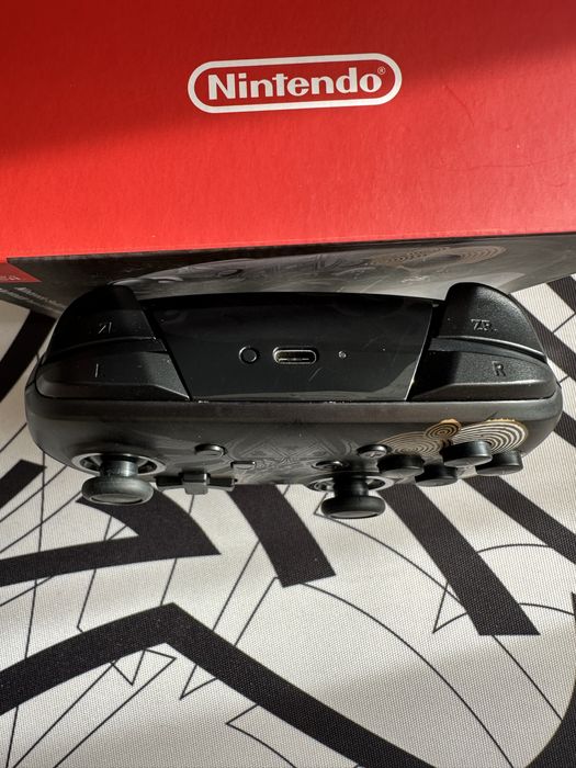 Продам Nintendo Switch Pro Controller Zelda TotK Edition