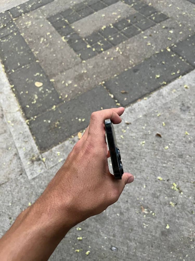 Iphone 13 pro max sotiladi !