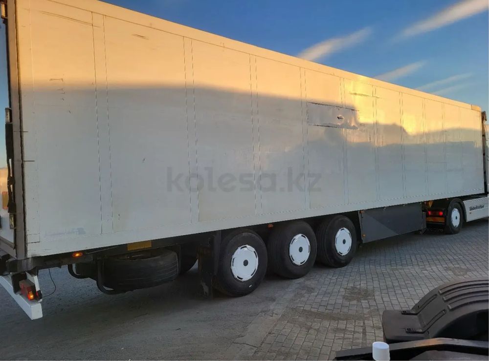 Прицеп Рефрижератор Schmitz Cargobull SKO 2004 года
