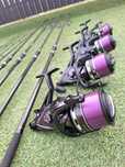 Set 4 Pro Flx 9 3.9m 2 segmente + 4 Black Force 8000 8+1 rulmenti

Pre