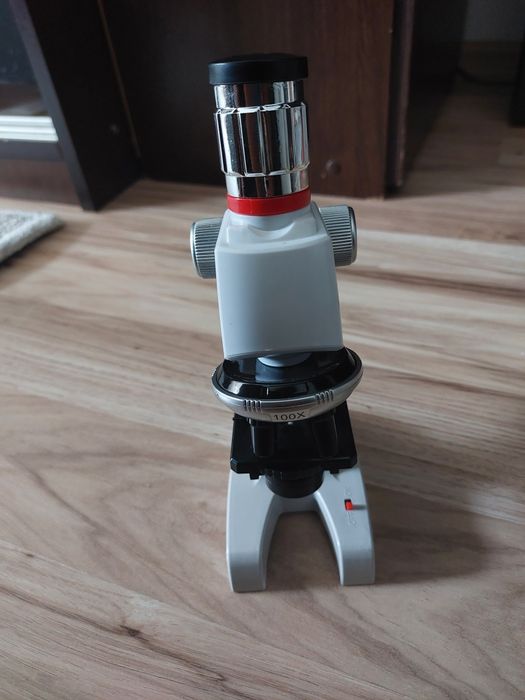 Microscop pentru copii