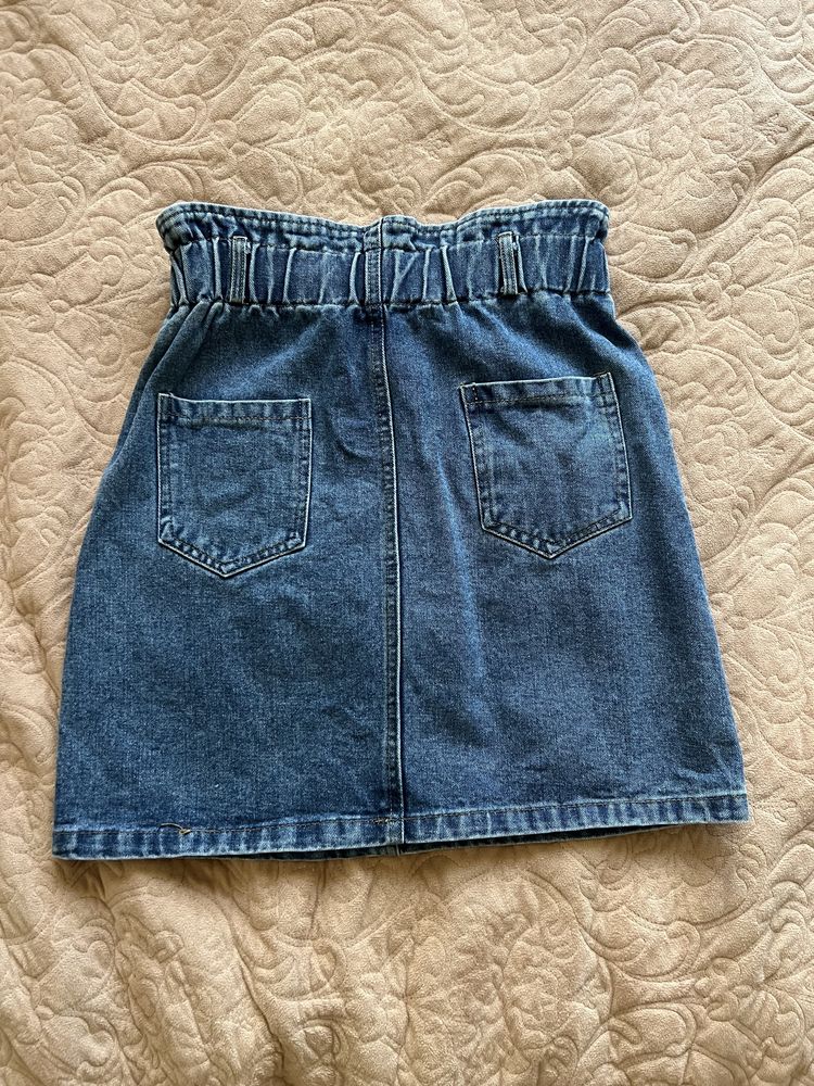 Продам джинсовую мини юбку