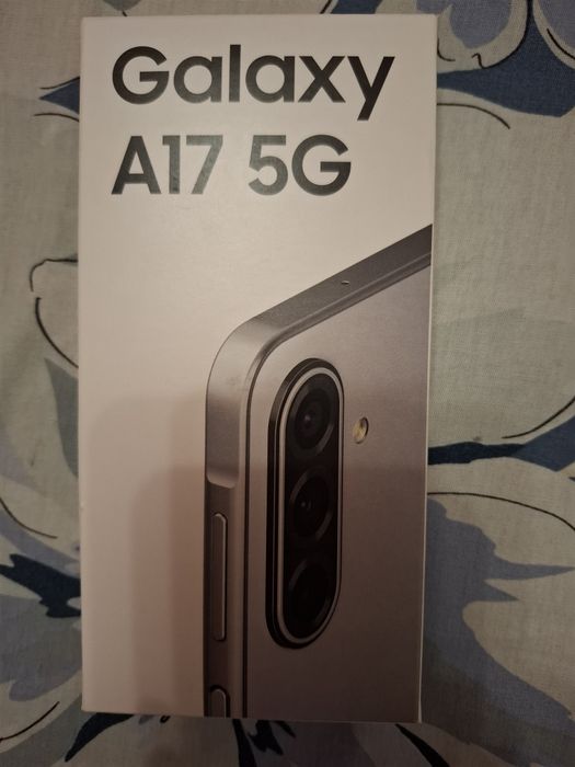 Продавам нов Samsung A17.