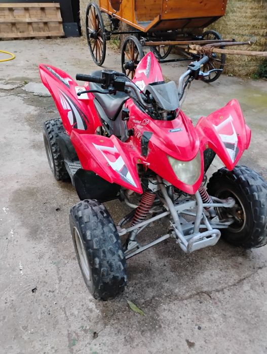 Vând ATV AEON de 220 cm cu schimbător de marșarier acte de Franța în s