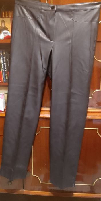 Pantaloni din piele ecologica