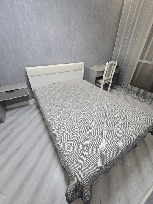 Продам кровать .