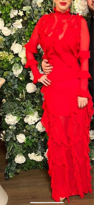 Vand rochii purtate cateva ore