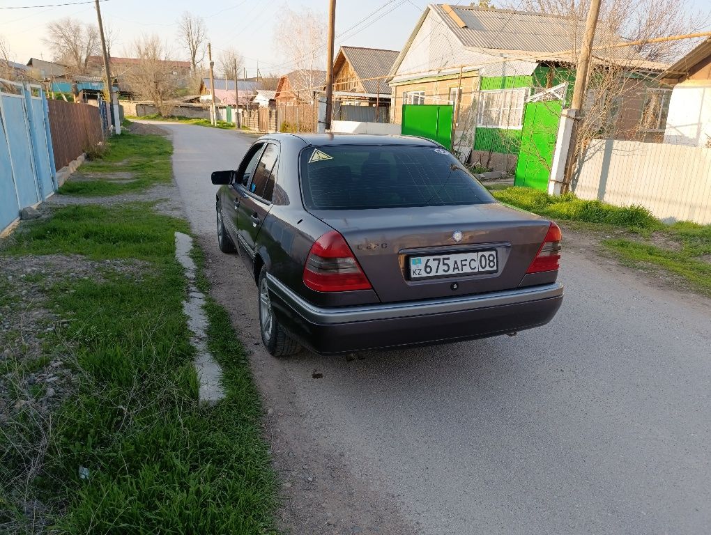 Продаю Мэрсэдэс c220