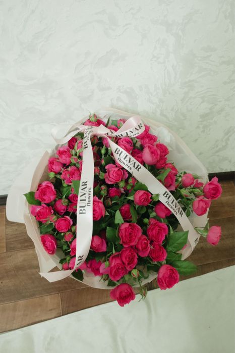 Цветы свежие спрей розы