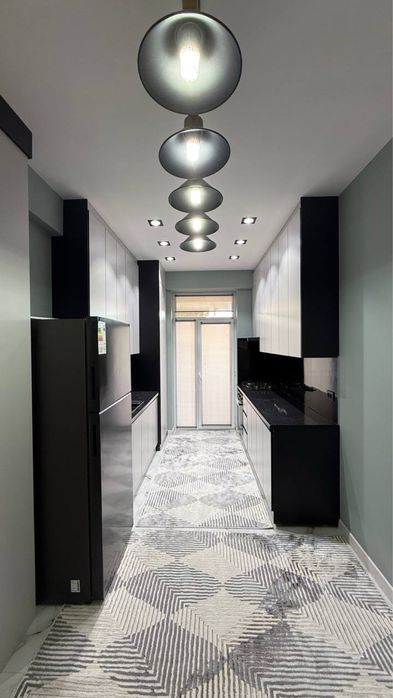 Продается 4 ком. Квартира площадью 99 кв.м. Адрес Ж/д Вокзал