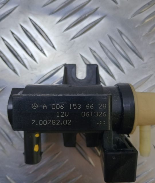 Electrovalva vacuum a0061536628 Mercedes-Benz B-Class W245 seria