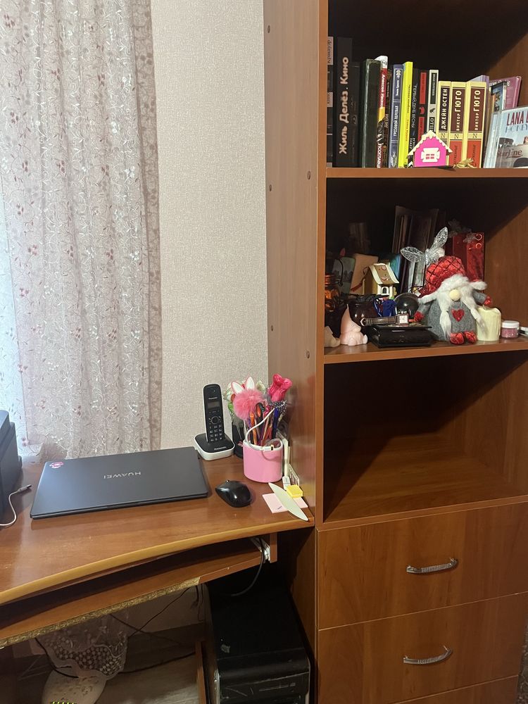 Продам рабочий стол б/у