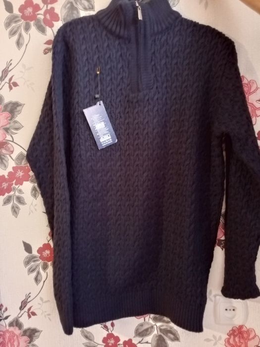 Продам кофту вязанную на зиму