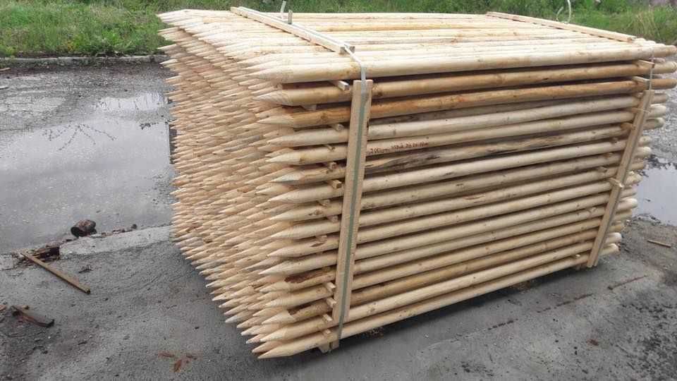 Колове , бичени трупи, греди, кофражни дъски.