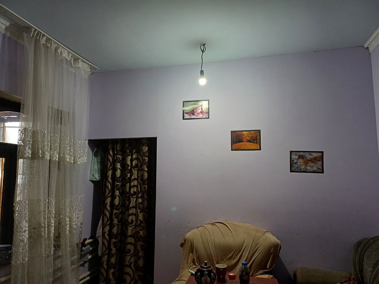 Uy sotiladi hamma sharoiti bor