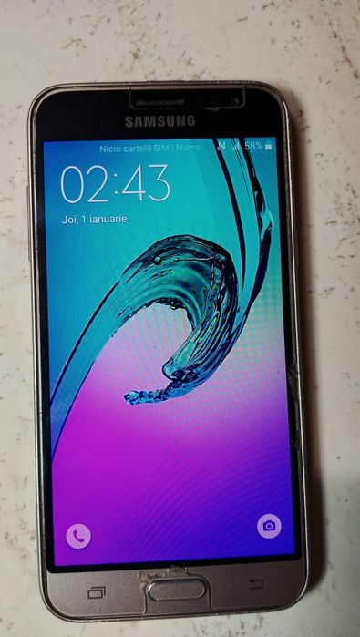 Vând Samsung Galaxy j3