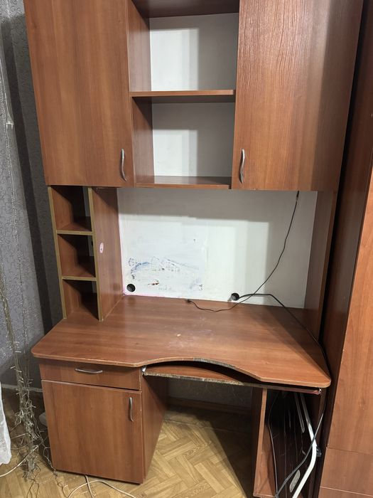 Компьютерный стол