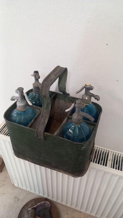 4 sifoane in recipient aluminiu pt gheata