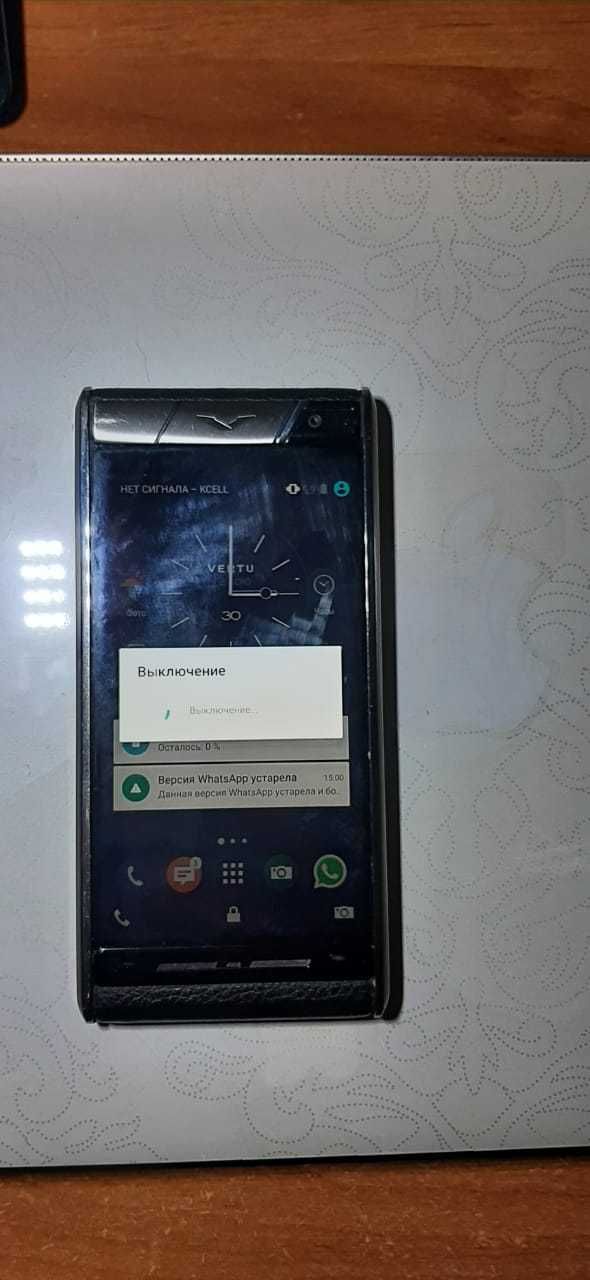 Смартфон Vertu из Англии в идеальном состоянии