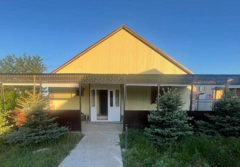 На длительный срок дом в аренду