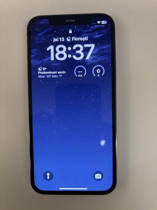 iPhone 12 Pro, incarcator, casti cu fir