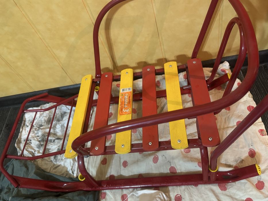 Продам санки новые