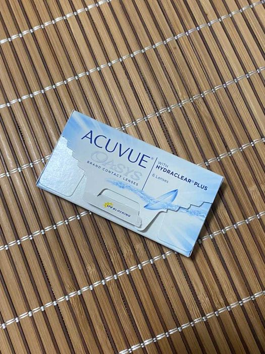 Линзы Acuvue Oasis Hydroclear -4 и -4,25